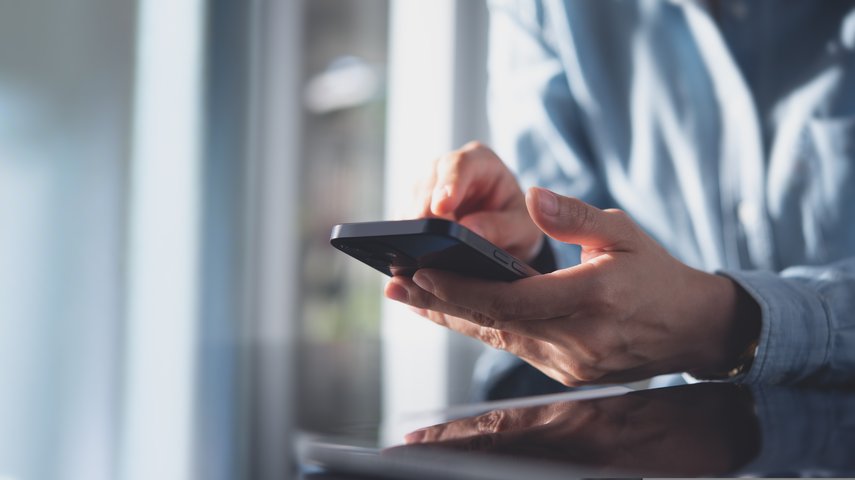 Social Media at Work: Legal Risks and Responsibilities