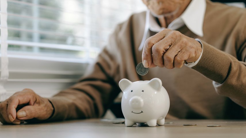 HMRC confirms policy change on VAT recovery for pension investment costs
